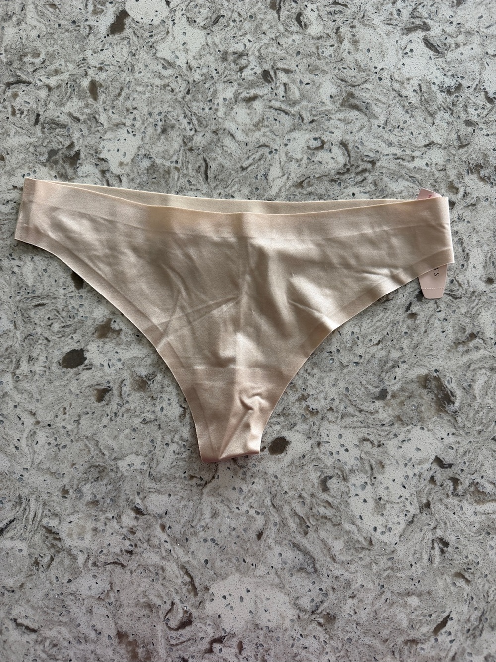 NWT VICTORIA SECRET Seamless Nude Thong Panty